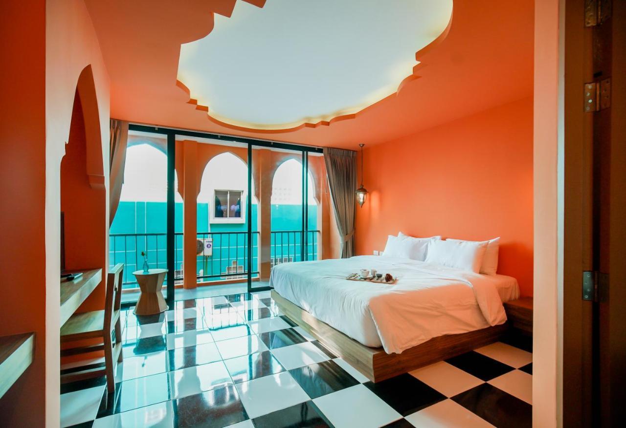 Khaleej Mass Hotel Patong Extérieur photo