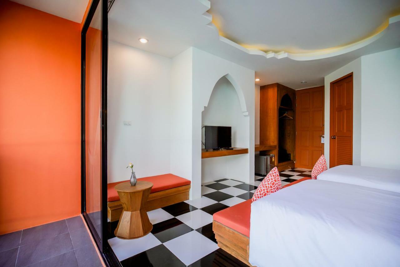 Khaleej Mass Hotel Patong Extérieur photo