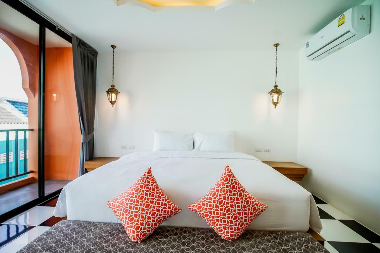 Khaleej Mass Hotel Patong Extérieur photo